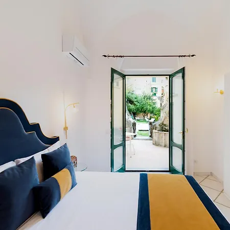 With Pool Vendégház 4*