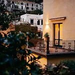 With Pool Guest house Amalfi