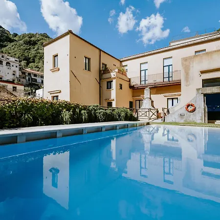 With Pool Amalfi