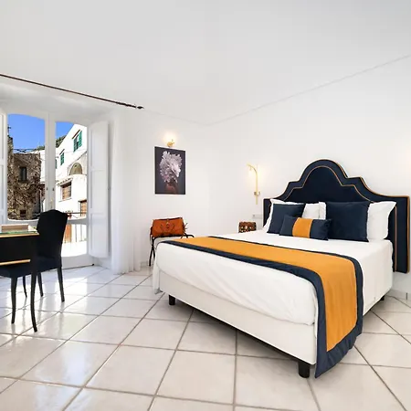 With Pool 4* Амальфі