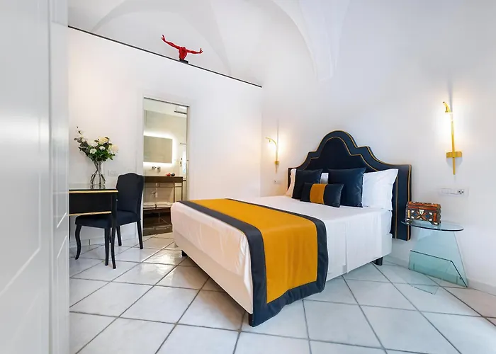 Πανσιόν With Pool 4*