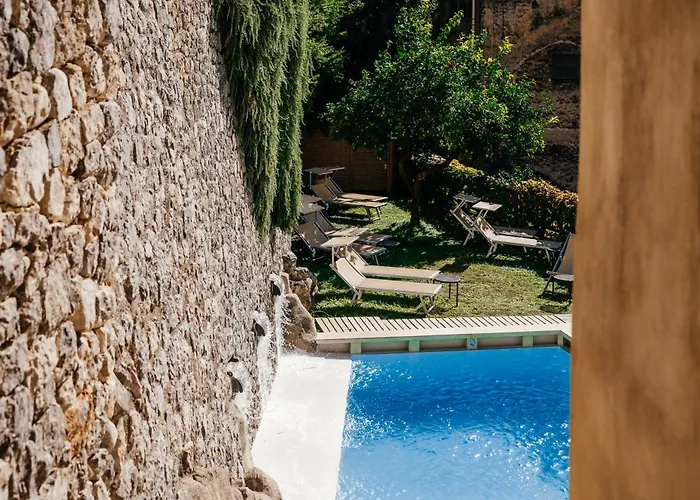 With Pool Πανσιόν Αμάλφι