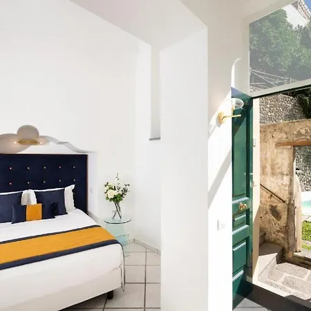 Gasthof With Pool Amalfi