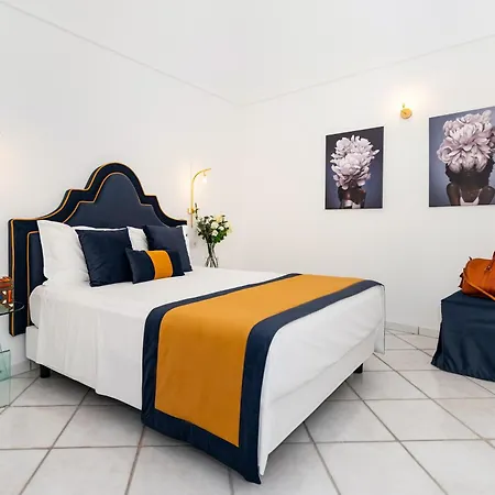 With Pool Gasthof Amalfi