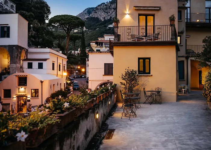 게스트하우스 With Pool 4*